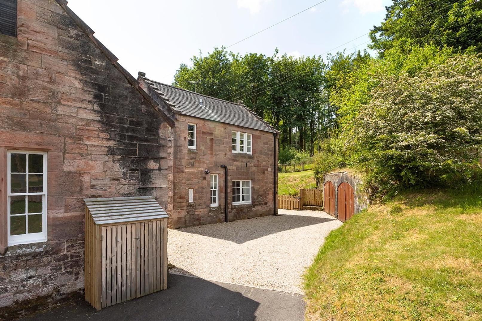 Laundry Cottage: Drumlanrig Castle Thornhill  Eksteriør billede